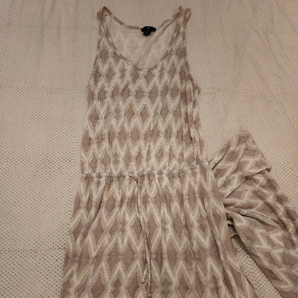 Gap grey and white maxi dress.